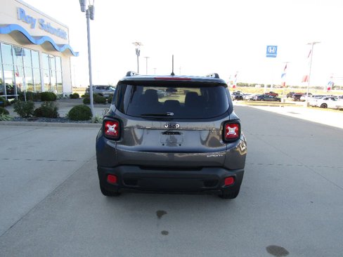 Used 2016 Jeep Renegade Sport w/ Power & Air Group image 6