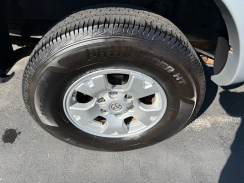 Used 2011 Toyota Tacoma 4x4 Double Cab image 89