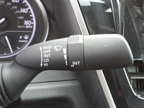 Used 2024 Toyota Camry SE image 21