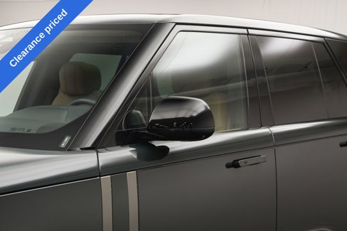 Used 2024 Land Rover Range Rover SE image 12