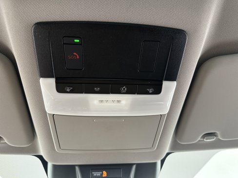Used 2023 Nissan Rogue SV image 29