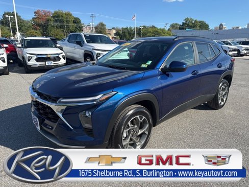 Used 2024 Chevrolet Trax LT w/ Driver Confidence Package image 1