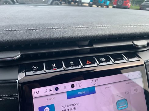 New 2025 Jeep Grand Cherokee Limited image 22