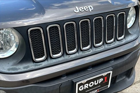 Used 2018 Jeep Renegade Latitude image 28