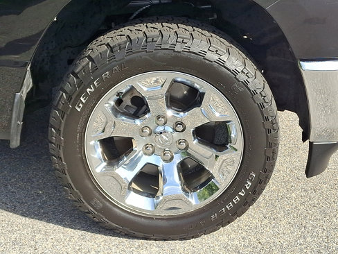 Certified 2022 RAM 1500 Big Horn image 9