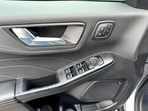 Used 2023 Ford Escape Active w/ Tech Pack #2 image 9