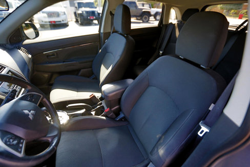 Used 2014 Mitsubishi Outlander Sport ES image 5