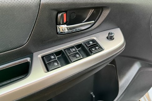 Used 2016 Subaru Crosstrek 2.0i Limited image 14