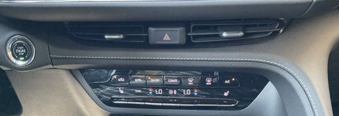 Used 2023 Buick Envision Essence image 11