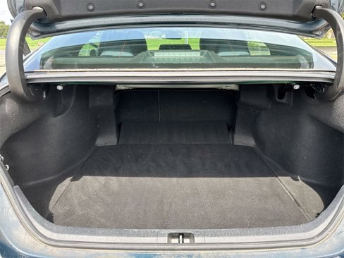 Used 2021 Toyota Camry LE image 34