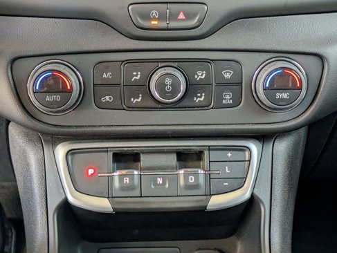 Used 2023 GMC Terrain SLE w/ Driver Convenience Package image 29