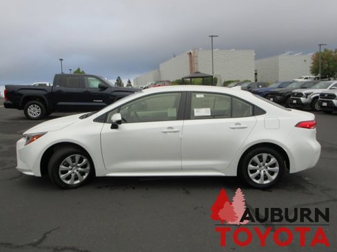 New 2026 Toyota Corolla LE image 4