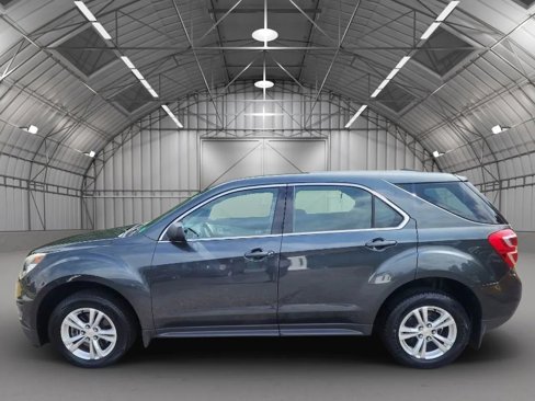 Used 2017 Chevrolet Equinox LS image 5