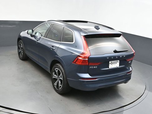 Used 2022 Volvo XC60 B5 Momentum w/ Climate Package image 33