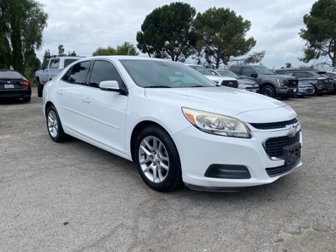 Used 2016 Chevrolet Malibu LT w/ Power Convenience Package image 2