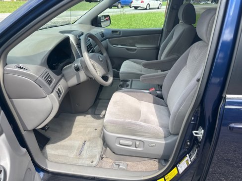 Used 2007 Toyota Sienna CE image 21