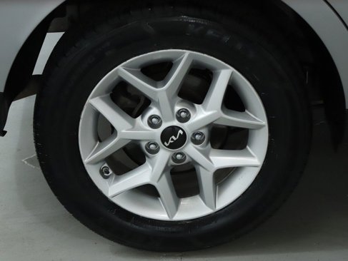 Used 2024 Kia Soul LX w/ Option Group 015 image 12
