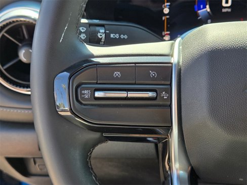 Used 2023 Chevrolet Colorado LT w/ LT Convenience Package image 25