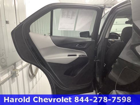 Used 2018 Chevrolet Equinox LT image 14