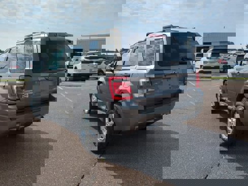 Used 2009 Ford Escape XLT image 4