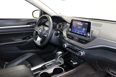Used 2024 Nissan Altima 2.5 SR image 29
