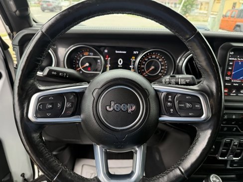Certified 2021 Jeep Wrangler Unlimited Sahara image 16