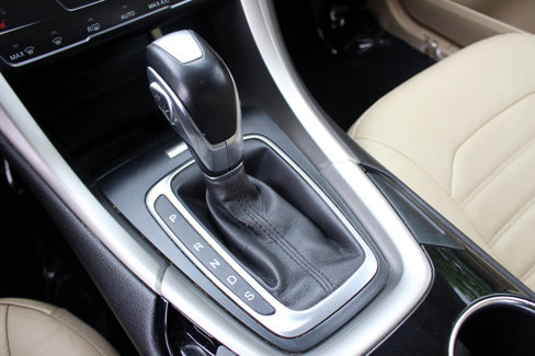 Used 2014 Ford Fusion SE w/ Equipment Group 202A image 29