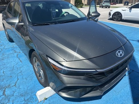 Certified 2024 Hyundai Elantra SEL image 3