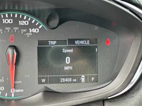 Certified 2022 Chevrolet Trax LT w/ LT Convenience Package image 13