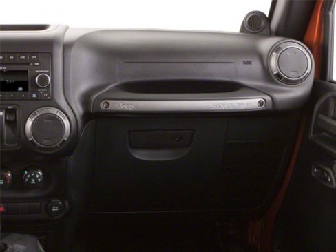 Used 2010 Jeep Wrangler Rubicon w/ PWR Convenience Group image 21
