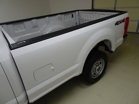 Used 2020 Ford F250 XL w/ Power Equipment Group image 16