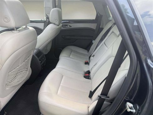 Used 2015 Cadillac SRX Luxury image 14