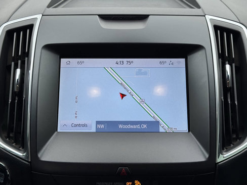 Used 2020 Ford Edge Titanium image 18