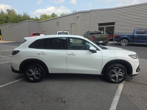 Used 2023 Honda HR-V EX-L image 4