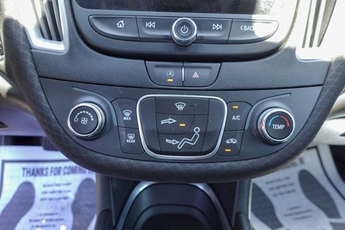Used 2020 Chevrolet Malibu LS w/ Driver Confidence Package II image 21