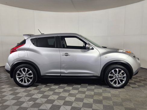 Used 2011 Nissan Juke SL w/ Sport Pkg image 8