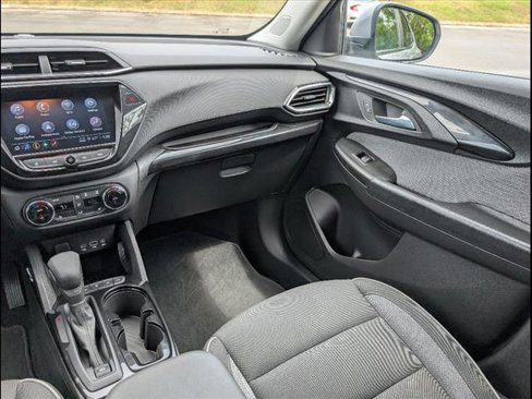 Used 2023 Chevrolet TrailBlazer LT w/ Convenience Package image 9