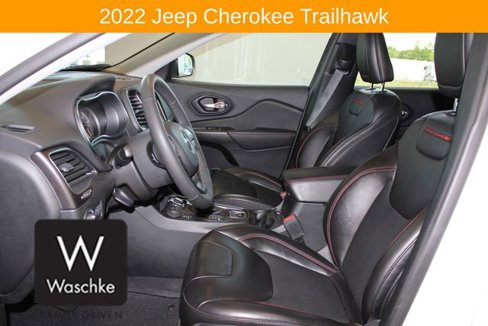 Used 2022 Jeep Cherokee Trailhawk w/ Trailer Tow Group image 15