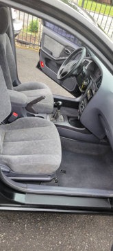 Used 2002 Hyundai Elantra GLS image 13