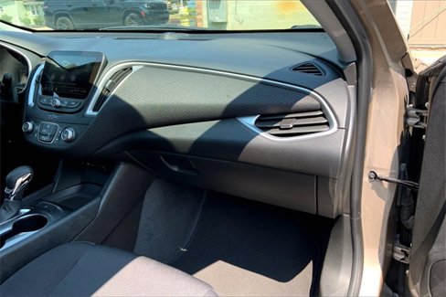 Used 2023 Chevrolet Malibu LS image 14