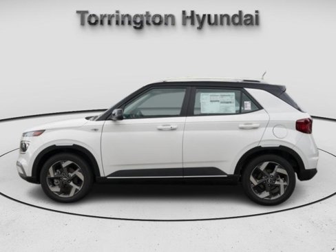 Certified 2024 Hyundai Venue Limited image 4