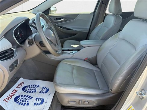 Used 2017 Chevrolet Malibu Hybrid w/ Leather Package image 10