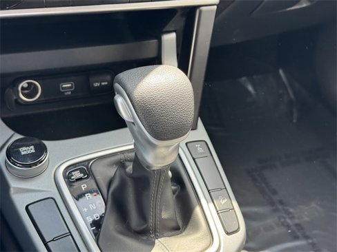 Used 2021 Kia Seltos LX image 16