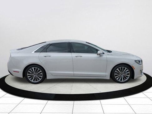 Used 2019 Lincoln MKZ Reserve image 2