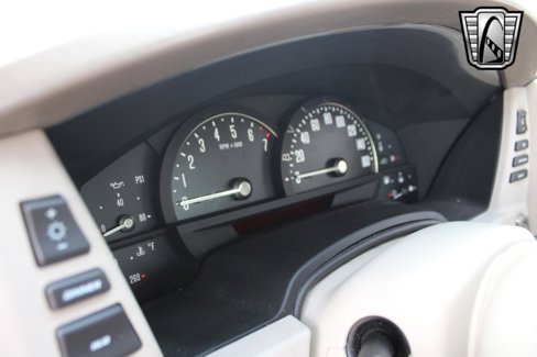Used 2005 Cadillac XLR image 22