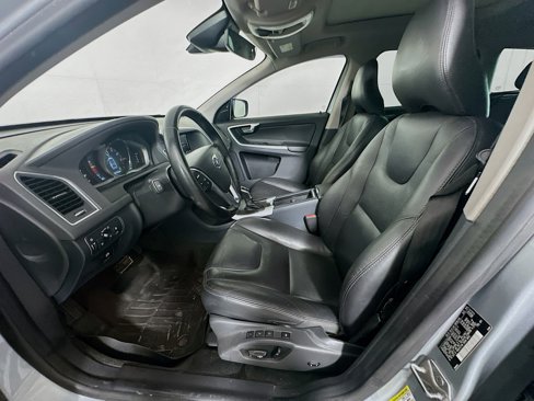 Used 2015 Volvo XC60 T5 Premier image 13