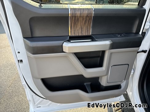 Used 2020 Ford F150 Lariat image 26