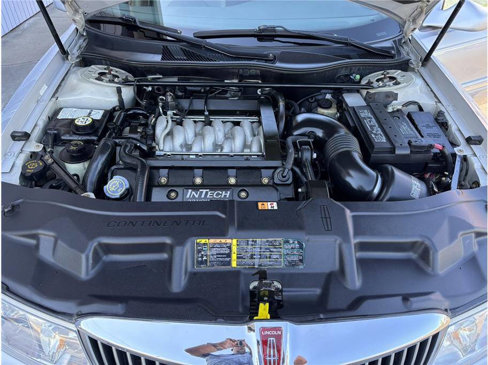 Used 2000 Lincoln Continental image 18