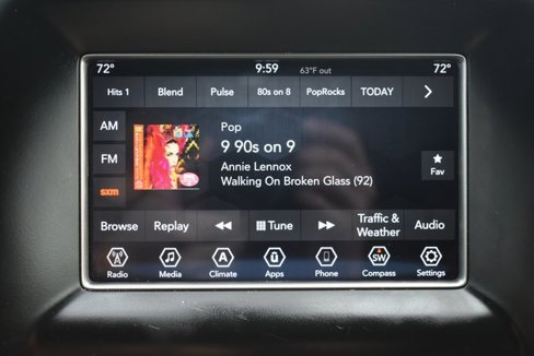 Used 2018 Jeep Grand Cherokee Laredo image 18