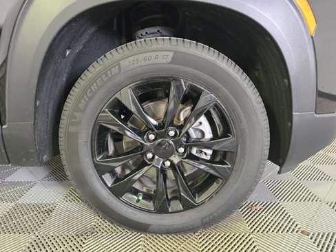 Used 2021 Chevrolet TrailBlazer LS image 3